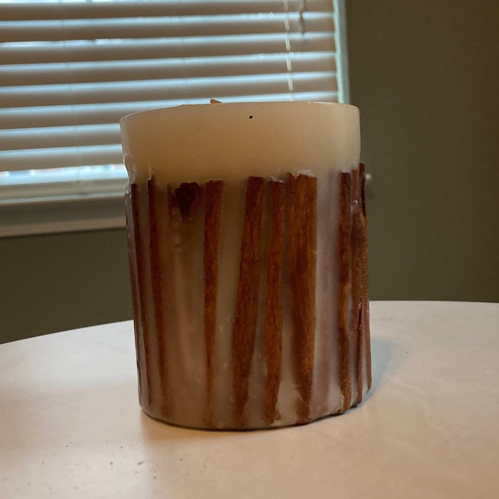 Pottery Barn Rustic Cinnamon Stick Candle